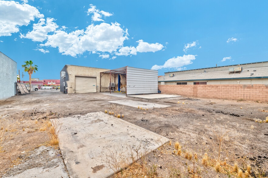 More Photos Of 1765 Athol Ave, Henderson Auto Repair For Sale