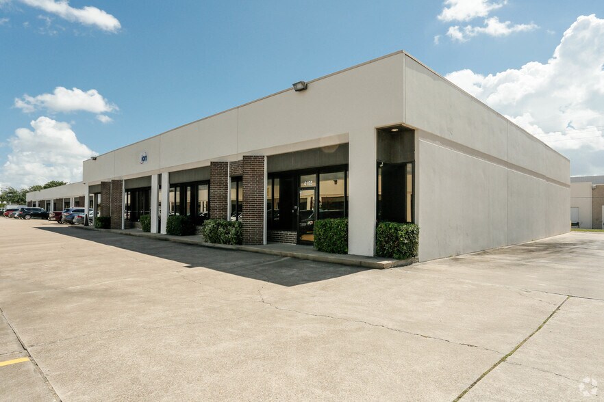 More Photos Of 4133-4185 Bluebonnet Dr, Stafford Flex For Lease