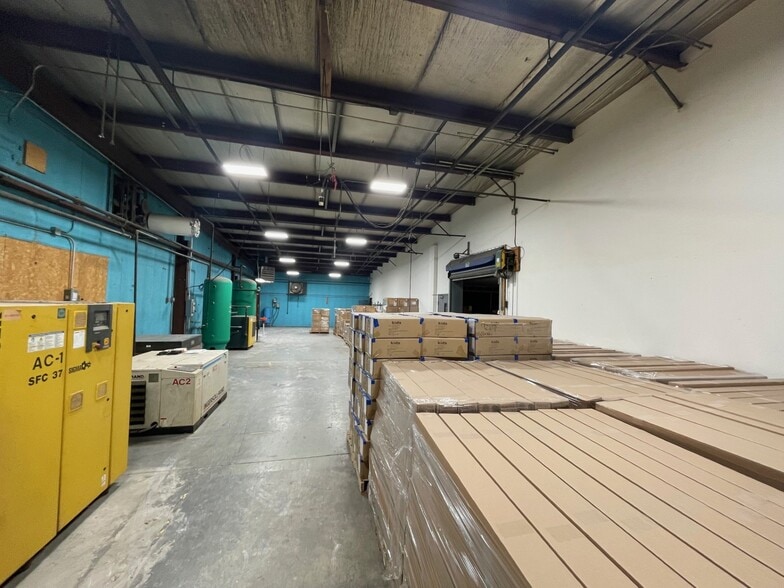 More Photos Of 112 Quality Ln, Rutland Industrial For Lease