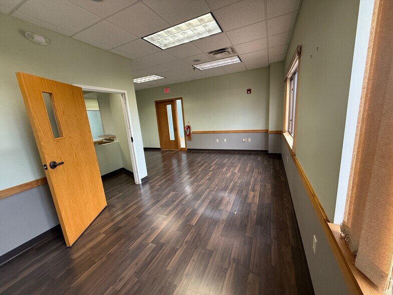 More Photos Of 100 Foden Rd, South Portland Medical For Lease