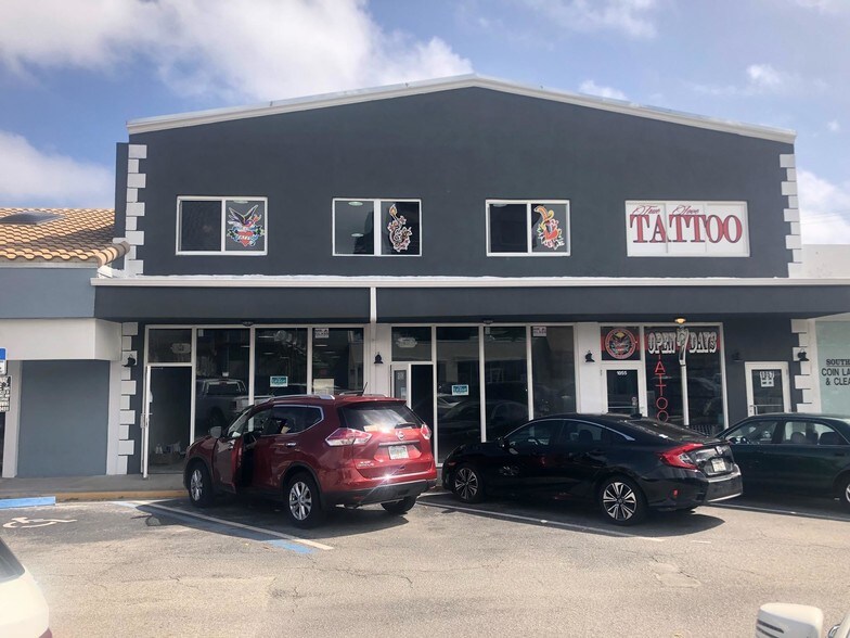 More Photos Of 1051-1057 SE 17th St, Fort Lauderdale Storefront Retail Office For Lease