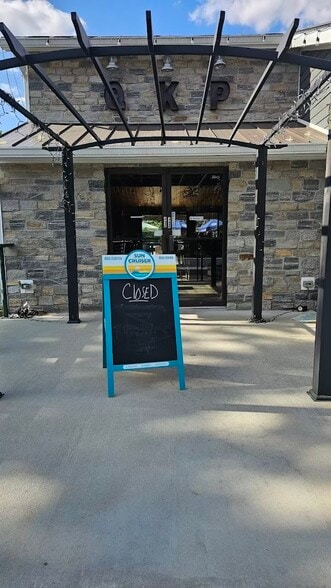 More Photos Of 443 Worcester Rd, Charlton Restaurant For Sale