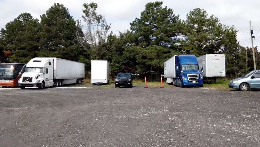More Photos Of 700 Lee Industrial Blvd, Austell Land For Lease