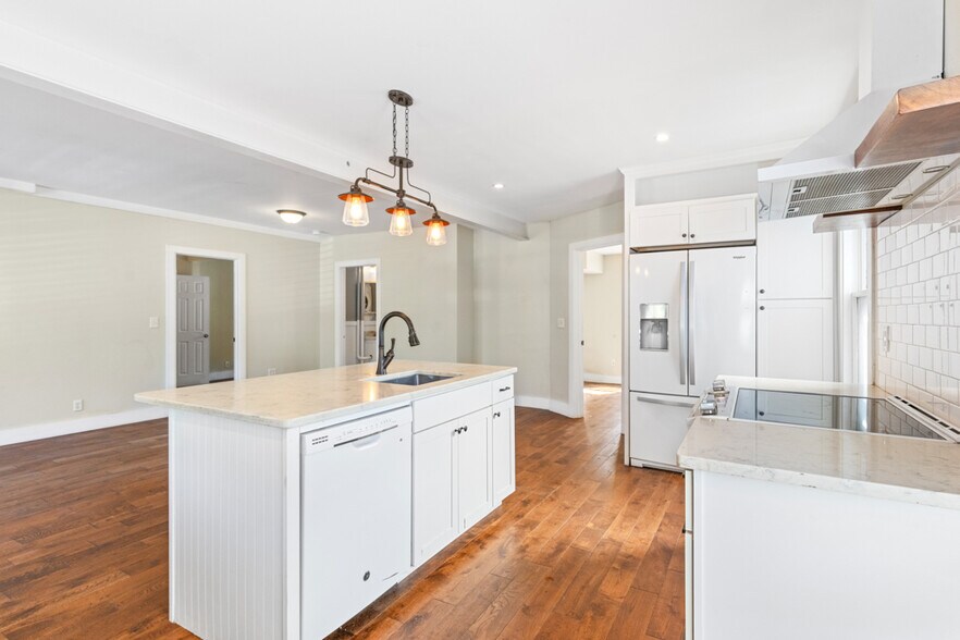 More Photos Of 736 Forest Ave, Portland Office Residential For Sale