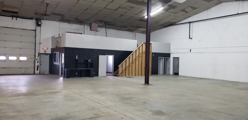 More Photos Of 900 Port Reading Ave, Port Reading Warehouse For Lease