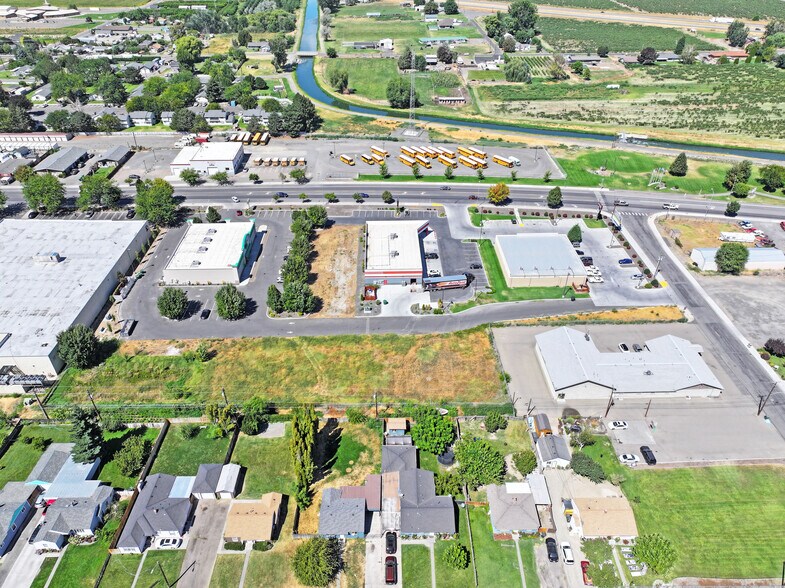 More Photos Of 612 Wine Country Rd, Grandview Land For Sale