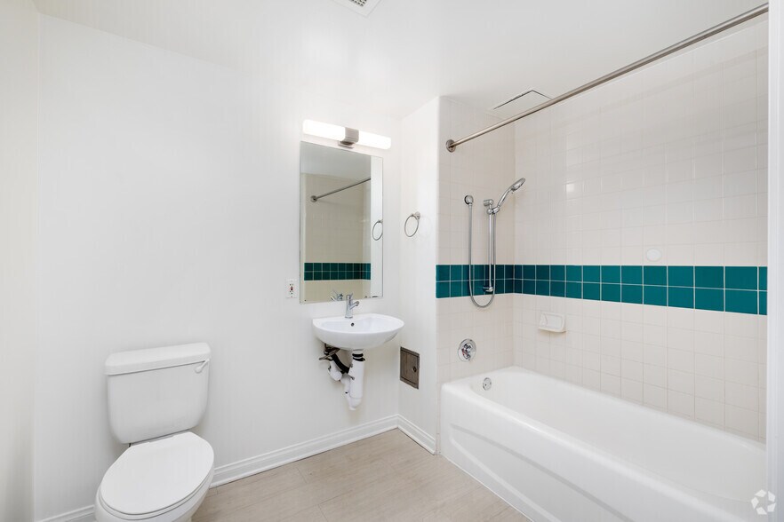 More Photos Of 1311-1313 3rd Street Prom, Santa Monica Apartments For Lease