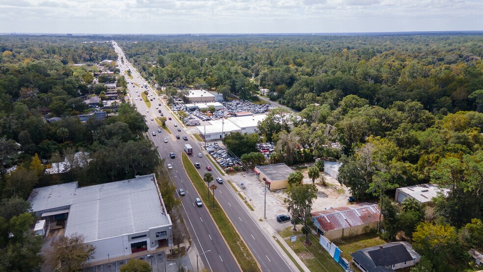 More Photos Of 4306 NW 13th St, Gainesville Storefront For Sale