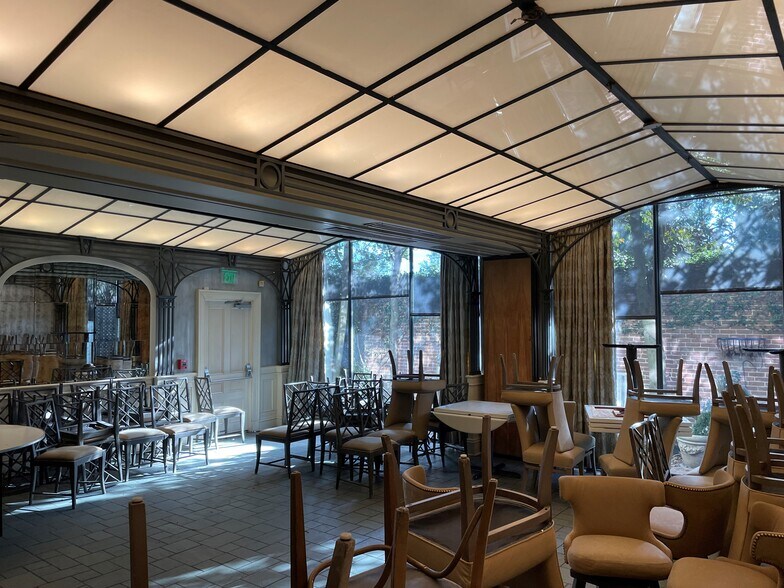 More Photos Of 1300 St Charles Ave, New Orleans Restaurant For Sale