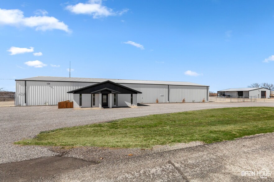 More Photos Of 9478 Seymour Hwy, Wichita Falls Industrial For Sale