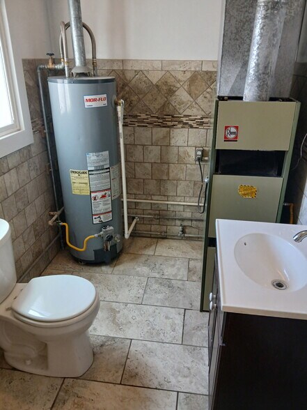 More Photos Of 153 S Maine St, Fallon General Retail For Lease