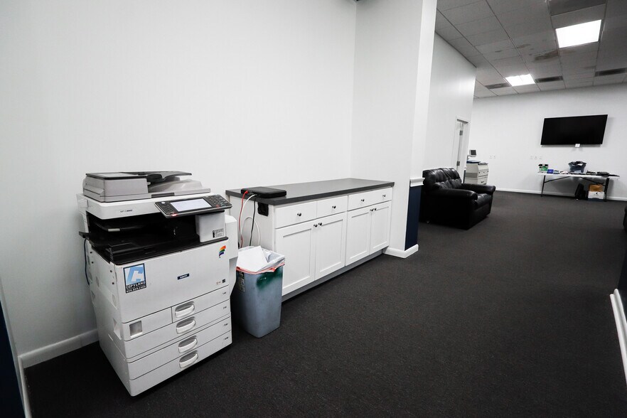 More Photos Of 4730 N Crescent Blvd, Pennsauken Industrial For Sale