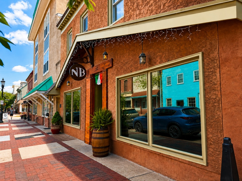 Primary Photo Of 212 Mill St, Bristol Storefront For Lease