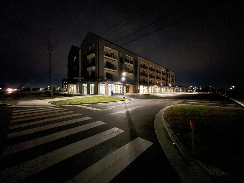 More Photos Of 10510 Kings Way Rd, Fishers Apartments For Lease