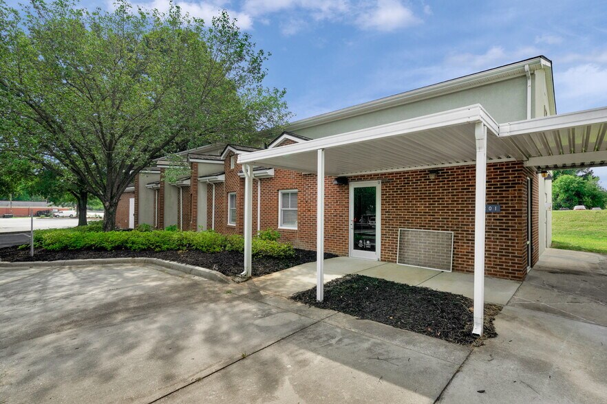 More Photos Of 1201-1203 Colonial Commons Ct, Lancaster Medical For Lease