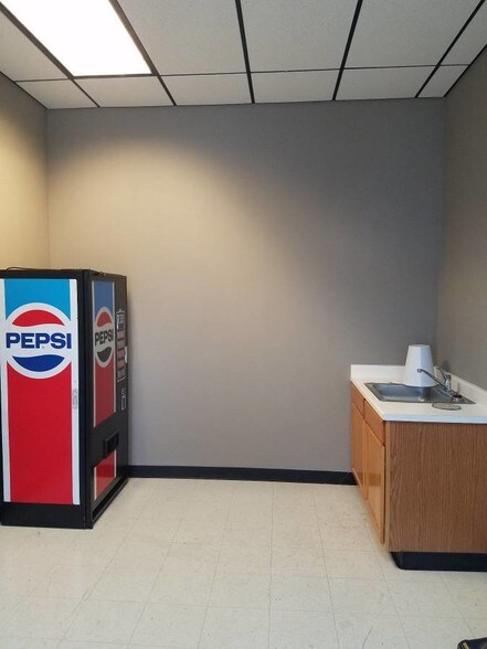 More Photos Of 7380 W Sahara Ave, Las Vegas Office For Lease