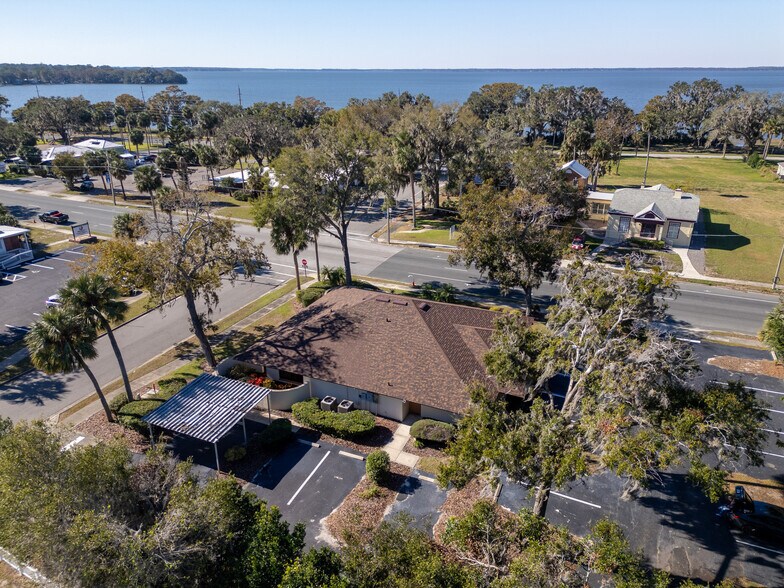 More Photos Of 801 N Bay st, Eustis Medical For Sale