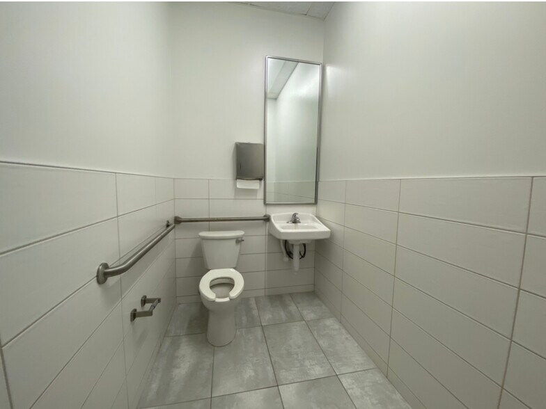 More Photos Of 12701-12797 Westheimer Rd, Houston Unknown For Lease