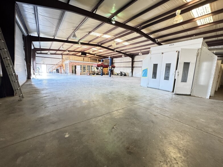 More Photos Of 2285 Reneau Rd, Oneonta Contractor Storage Yard For Sale