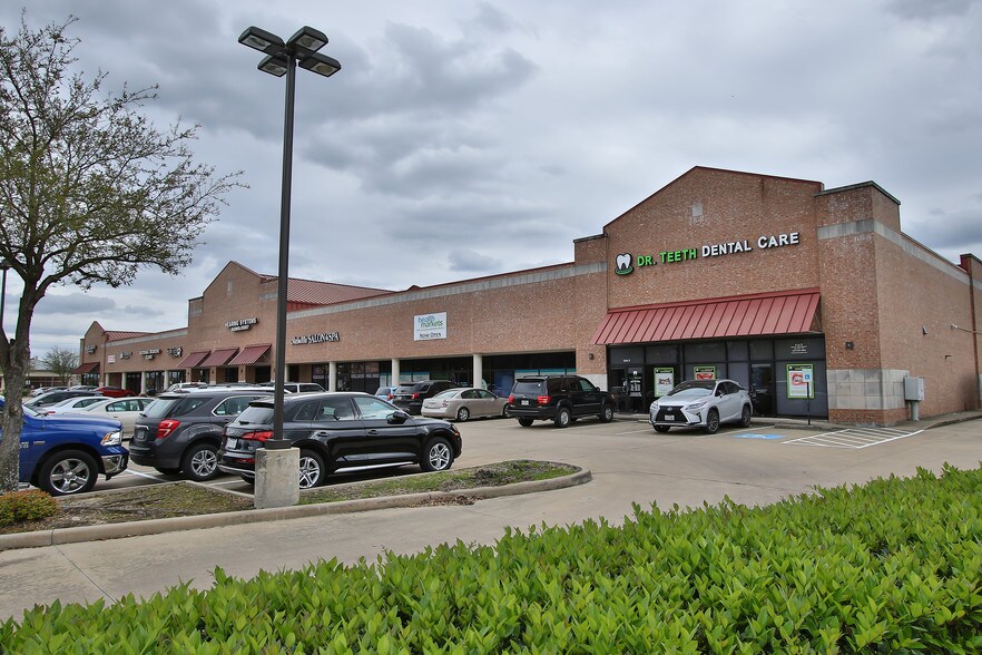 More Photos Of 16103-16301 W Little York Rd, Houston Unknown For Lease