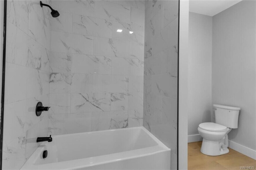 More Photos Of 49 William St, Tonawanda Apartments For Sale