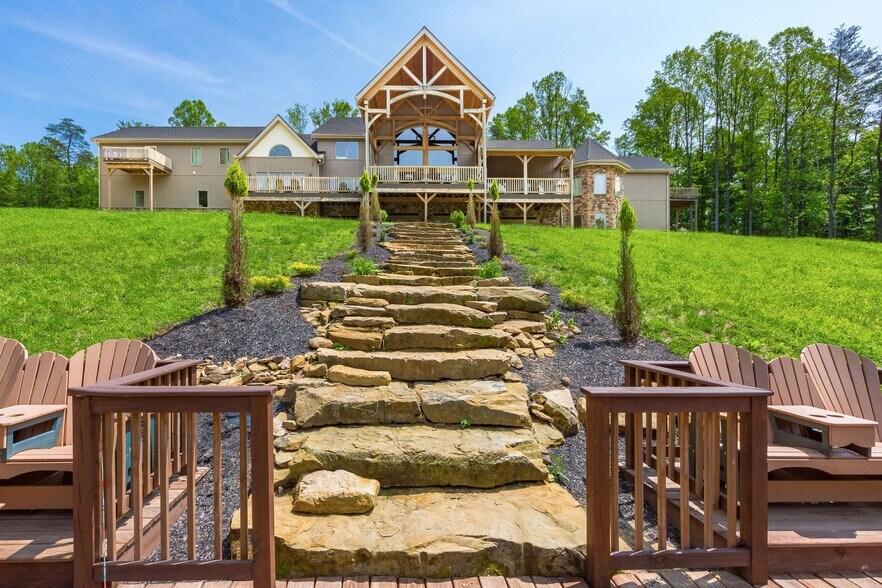 More Photos Of 16012 OH-678, Rockbridge Lodge Meeting Hall For Sale