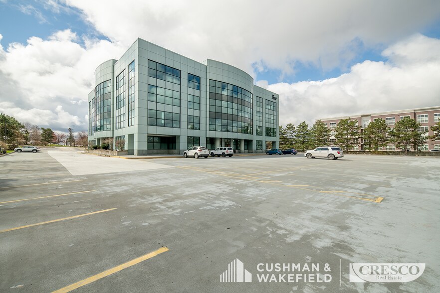More Photos Of 23250 Chagrin Blvd, Beachwood Office For Lease
