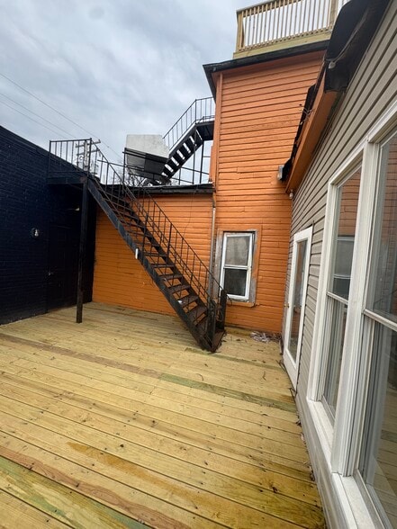 More Photos Of 2449 Shirley Ave, Baltimore Flex For Sale