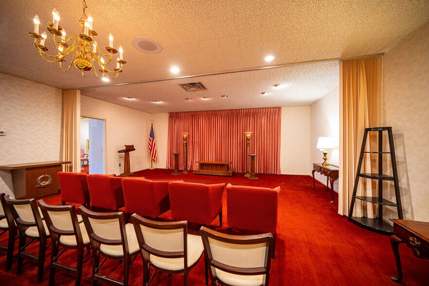 More Photos Of 2990 Bethel Rd, Columbus Funeral Home For Sale