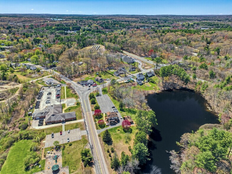 More Photos Of 1496 Victory Hwy, Oakland Flex For Sale