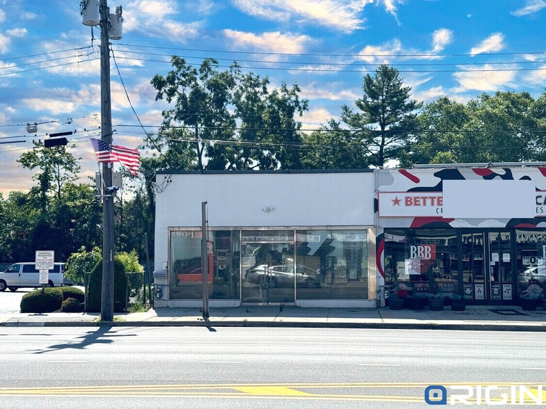 Primary Photo Of 12 Northern Blvd, Great Neck Storefront Retail Office For Lease