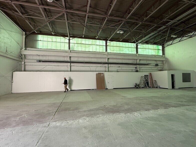 More Photos Of 2224 Industrial Dr, Bethlehem Warehouse For Lease