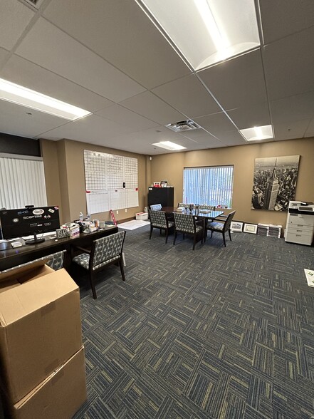 More Photos Of 24 Williams Way, Bellingham Research And Development For Lease