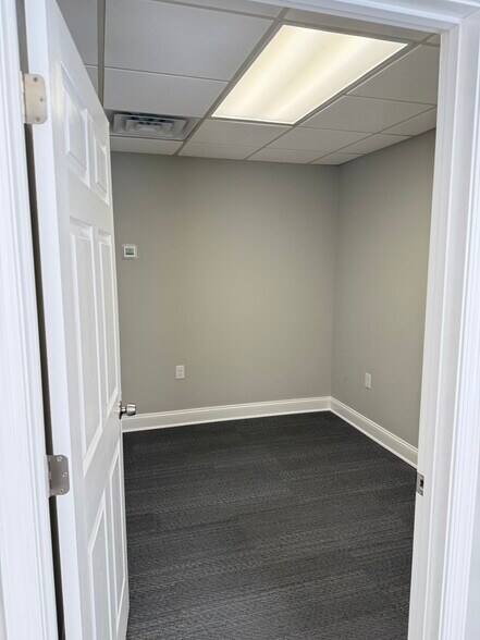 More Photos Of 129 W Patrick St, Frederick Office Residential For Lease
