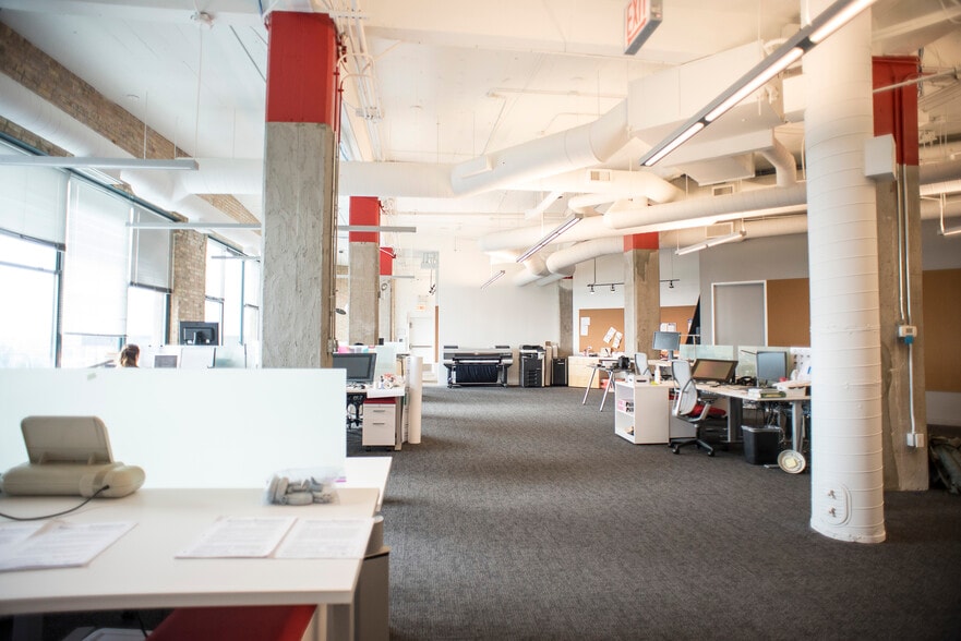More Photos Of 770 N Halsted St, Chicago Office For Lease