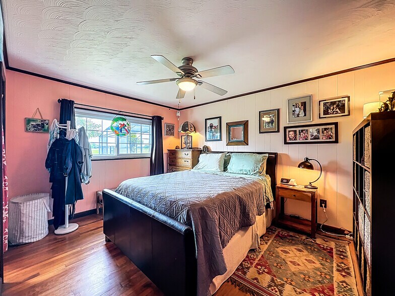 More Photos Of 7001 W Jones Ave, Mount Dora Airplane Hangar For Sale
