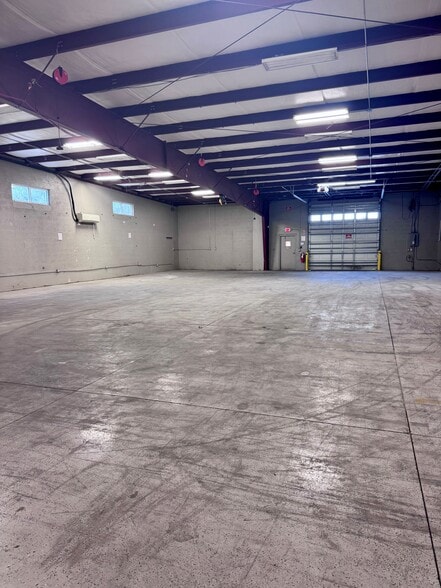 More Photos Of 9201 Brookwood Ct, Bonita Springs Showroom For Sale