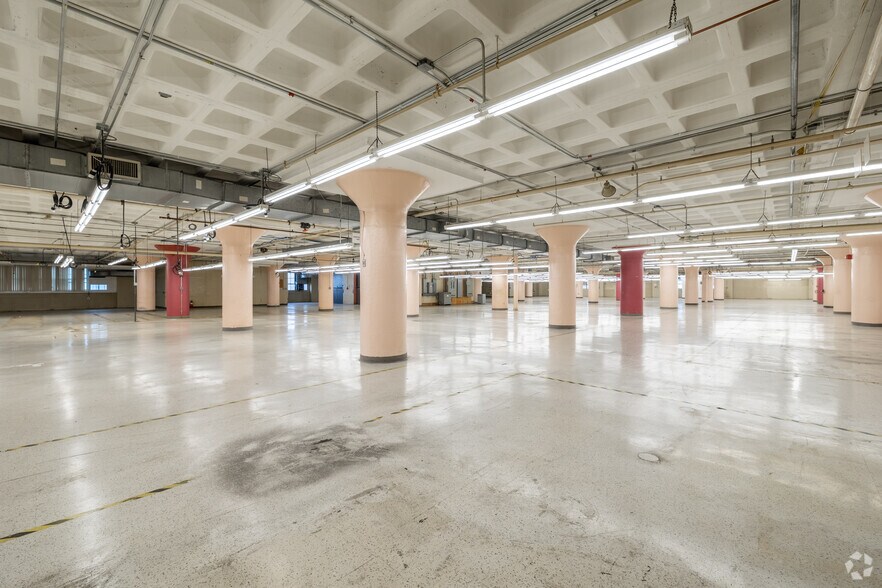 More Photos Of 12 Channel St, Boston Light Manufacturing For Lease