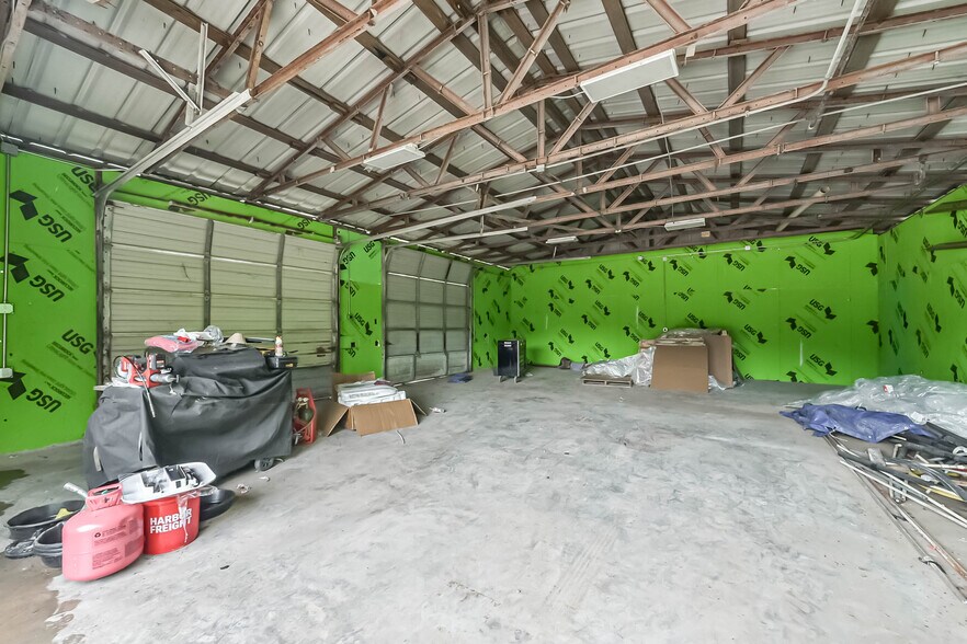 More Photos Of 14133 Ravendale Rd, Humble Warehouse For Sale