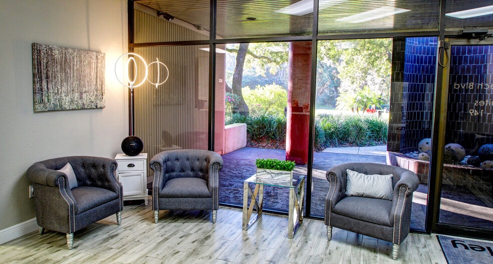 More Photos Of 1211 Tech Blvd, Tampa Manufacturing For Lease