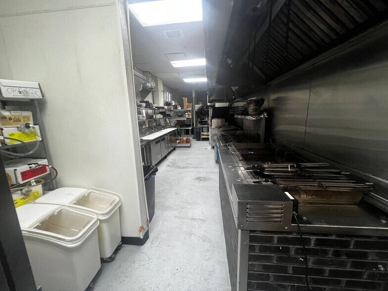 More Photos Of 50-56 Norfolk St, Newark Apartments For Lease