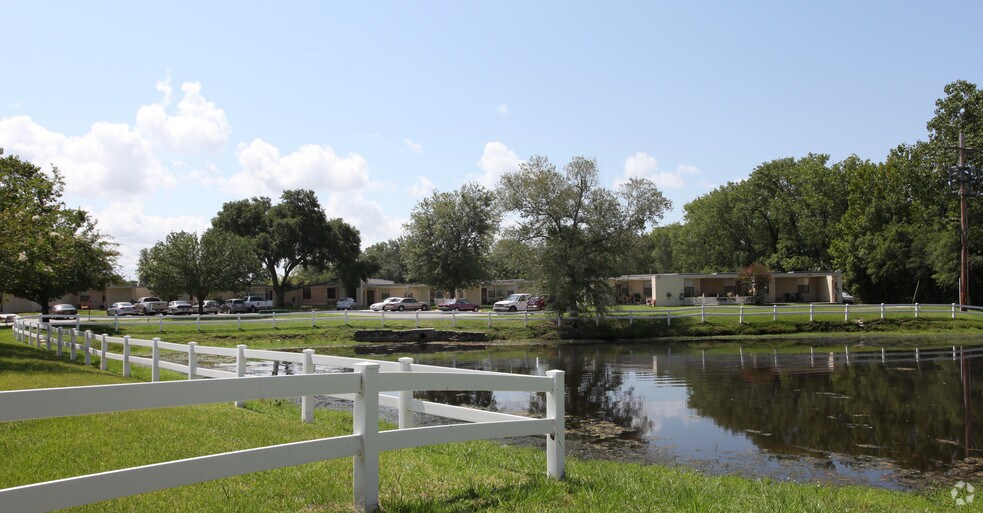 More Photos Of 6601-6535 Chester Ave, Jacksonville Continuing Care Retirement Community For Lease