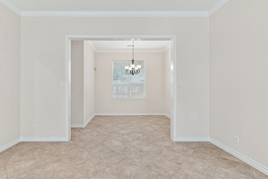 More Photos Of 1101 N Locust St, Denton Apartments For Sale