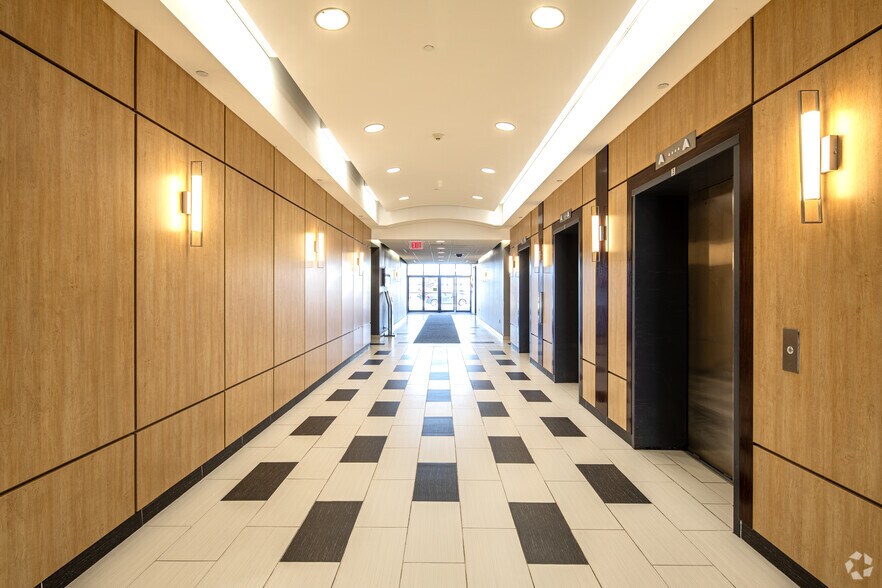 More Photos Of 5 Becker Farm Rd, Roseland Office For Lease