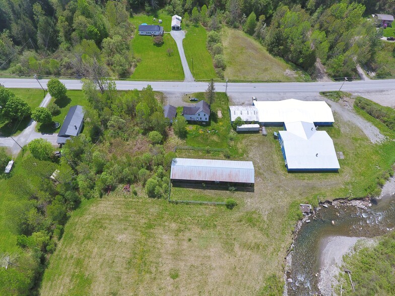 More Photos Of 303 Willoughby Ave, Orleans Freestanding For Sale