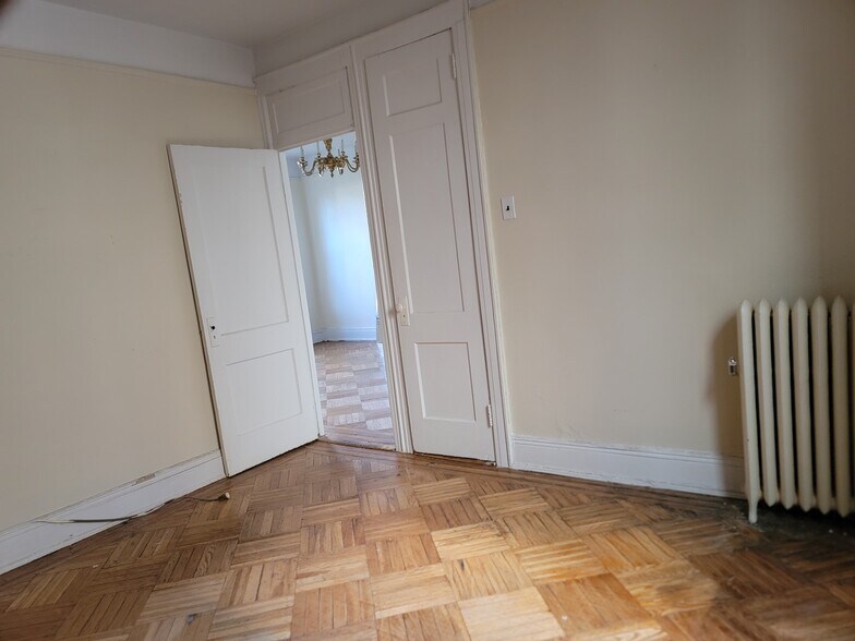 More Photos Of 1349 57th St, Brooklyn Apartments For Sale