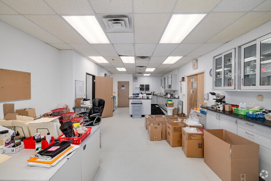 More Photos Of 9 Whippany Rd, Whippany Unknown For Lease