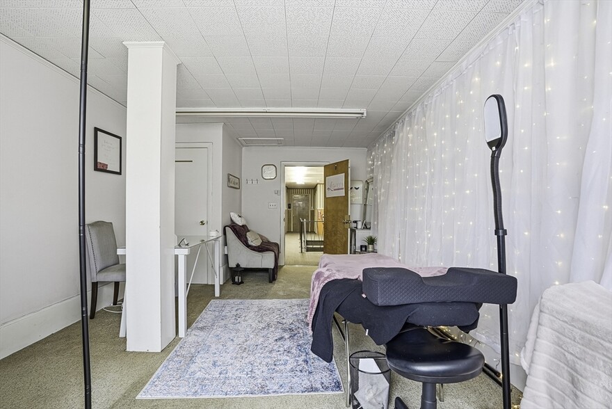 More Photos Of 10-16 South St, Westborough Office For Sale