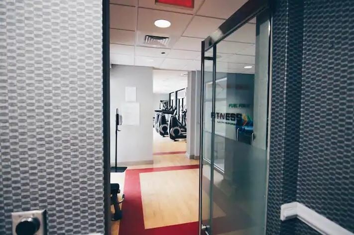 More Photos Of 1850 Post Rd, Warwick Hotel For Sale