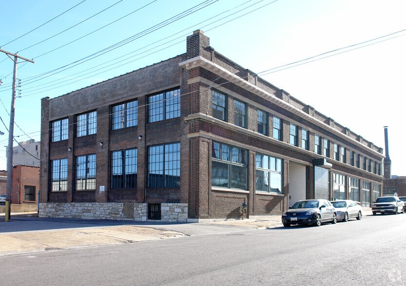 More Photos Of 2745 Locust Blvd, Saint Louis Office Residential For Lease